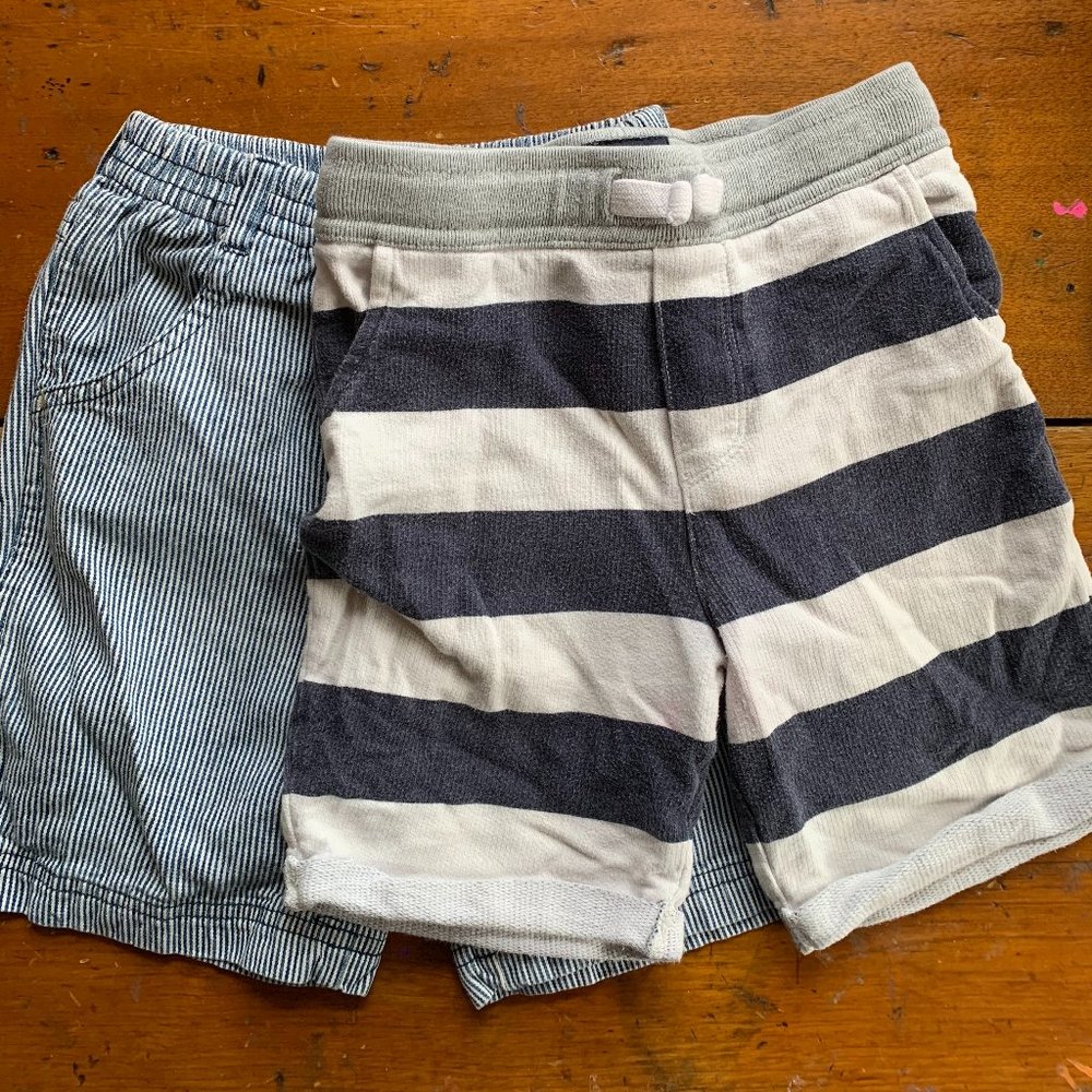 Lot of kids shorts.